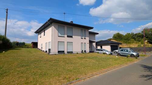 Foto - Haus zum Kaufen in Rodenbach 695.000,00 € 290 m²