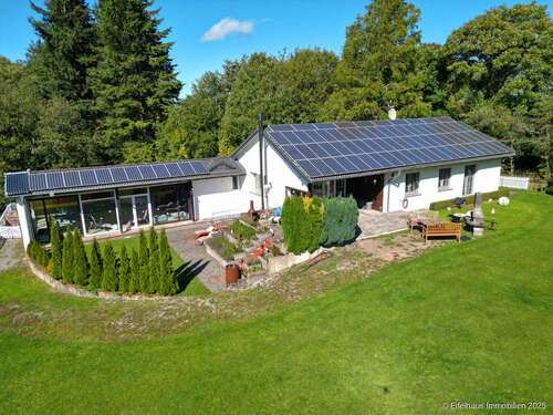 Foto - Haus zum Kaufen in Hellenthal Paulushof 481.000,00 € 182.43 m²