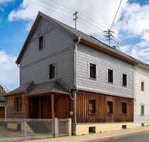 Haus zum Kaufen in Weisel 165.000,00 € 101 m²