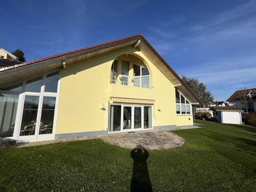 Foto - Haus zum Mieten in Uhingen 1.800,00 € 130 m²