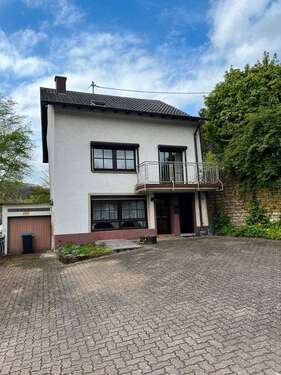 Foto - Haus zum Kaufen in Mondorf 139.000,00 € 150 m²