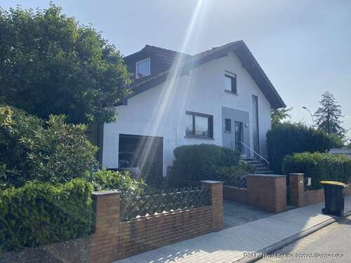 Foto - Haus zum Kaufen in Karben Petterweil 649.000,00 € 220 m²