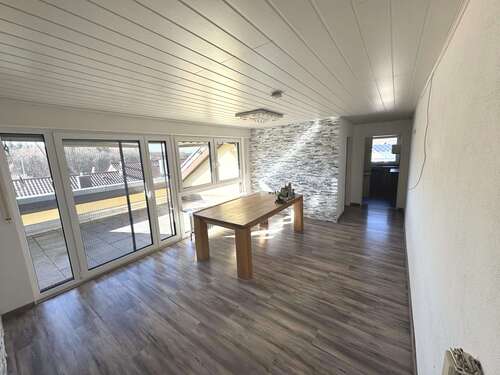 Foto - Wohnung zum Kaufen in Frickenhausen 250.000,00 € 94 m²