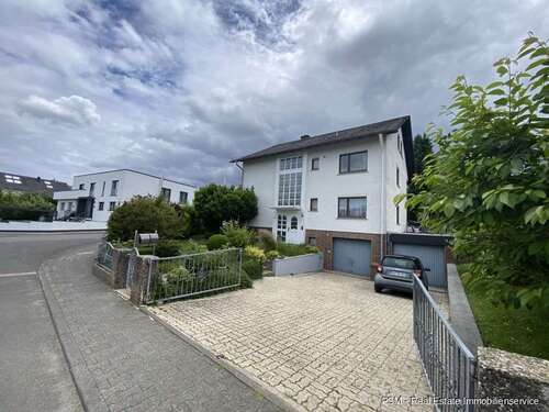 Foto - Haus zum Kaufen in Taunusstein Wehen 755.000,00 € 208 m²