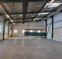 Spezialgewerbe in Apolda 2.011,00 € 555 m²