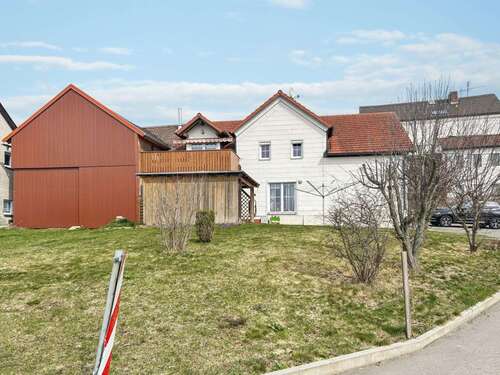 Foto - Haus zum Kaufen in Tiefenbach 198.000,00 € 165.02 m²