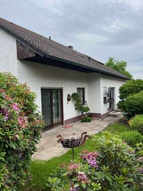 Foto - Haus zum Kaufen in Weiden-Neunkirchen 390.000,00 € 160 m²