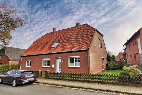 Foto - Haus zum Kaufen in Neustadt 229.000,00 € 200 m²