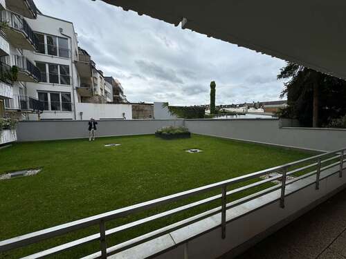 Foto - Wohnung zum Kaufen in Düsseldorf 255.000,00 € 82 m²