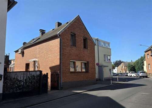 Foto - Haus zum Kaufen in Hürth 448.000,00 € 127 m²