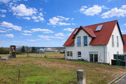 Foto - Haus zum Kaufen in Langenzenn 699.000,00 € 150 m²