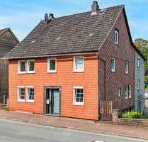 Haus zum Kaufen in Deensen 130.000,00 € 145.76 m²