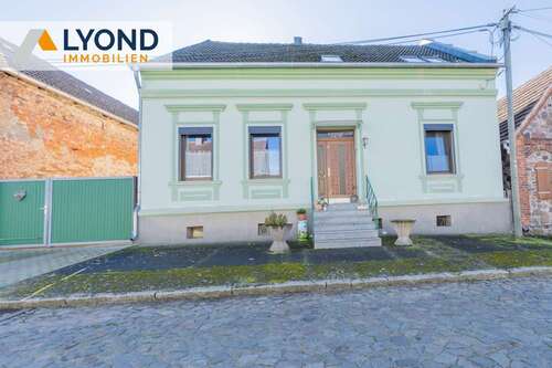 Foto - Haus zum Kaufen in GenthinPaplitz 229.000,00 € 136 m²