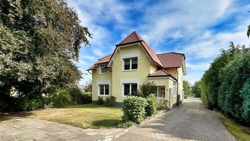 Foto - Haus zum Kaufen in Stade 439.000,00 € 213 m²