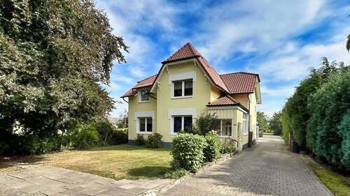 Foto - Haus zum Kaufen in Stade 399.000,00 € 213 m²