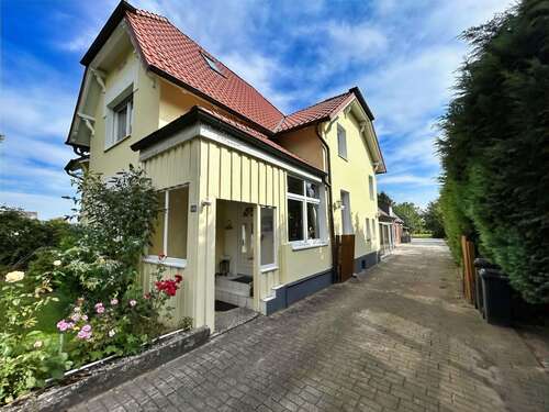 Foto - Haus zum Kaufen in Stade 429.000,00 € 213 m²