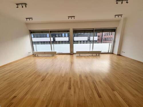 Foto - Wohnung zum Mieten in Aachen 929,00 € 75 m²