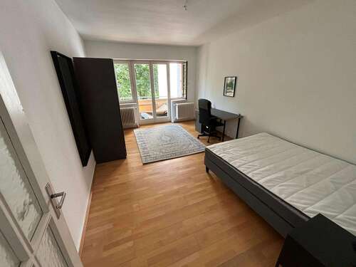 Foto - WG-Zimmer in Frankfurt am Main 890,00 € 17 m²