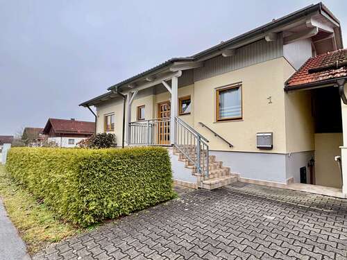 Foto - Haus zum Kaufen in Salzweg 330.000,00 € 170.5 m²