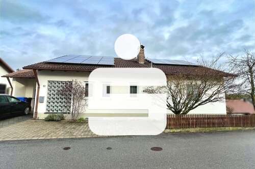 Foto - Haus zum Kaufen in Hebertsfelden 295.000,00 € 220 m²