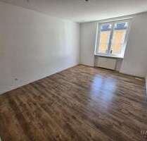 Wohnung zum Kaufen in Pforzheim 235.000,00 € 93 m²