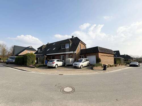 Foto - Haus zum Kaufen in Wiemersdorf 399.000,00 € 133 m²