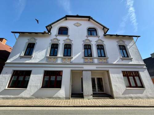 Foto - Haus zum Kaufen in Cuxhaven 395.000,00 € 333 m²