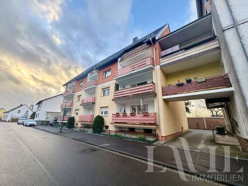 Foto - Wohnung zum Kaufen in Homburg-Beeden 205.000,00 € 82 m²