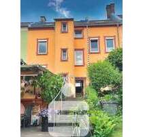 Haus zum Kaufen in Hof 199.000,00 € 245 m²