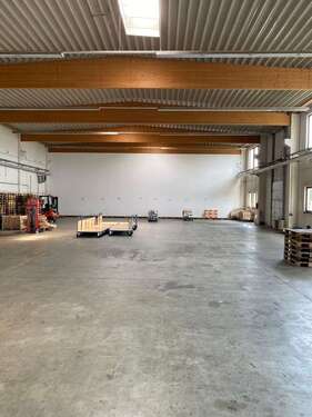 Foto - Halle in Serba 3.062,00 € - 3.062,00&nbsp;EUR Kaltmiete,