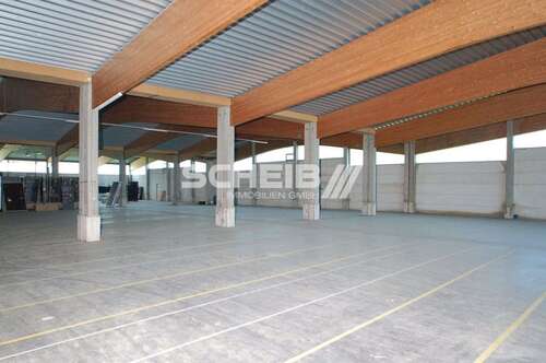 Foto - Halle in Crailsheim 7.326,10 € 2402 m²