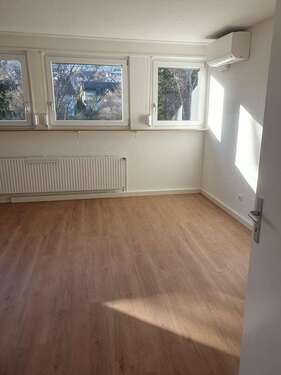 Foto - Wohnung zum Mieten in Esslingen am Neckar 950,00 € 69 m²
