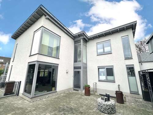 Foto - Haus zum Kaufen in Neuss 998.000,00 € 215 m²