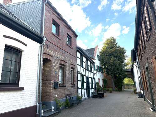 Foto - Haus zum Mieten in Bedburg 990,00 € 77 m²