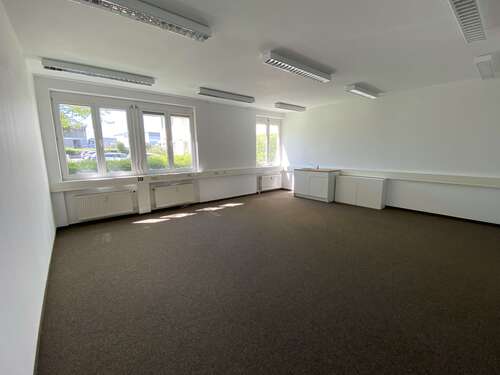 Foto - Büro in Freilassing 345,61 € 40.66 m²