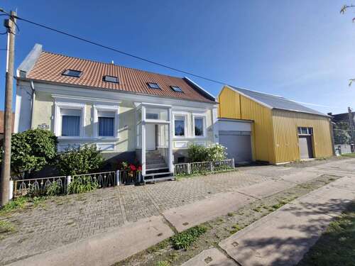 Foto - Haus zum Kaufen in Neubuchholz 139.000,00 € 175 m²