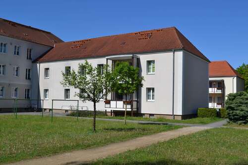 Foto - Wohnung zum Mieten in Schwarze Pumpe 364,38 € 66.25 m²