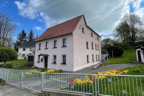 Foto - Haus zum Kaufen in Burgstädt 138.000,00 € 100 m²