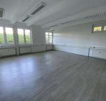 Büro in Freilassing 1.336,45 € 157.23 m²