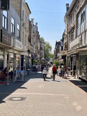 Foto - Einzelhandel in Neuss 2.750,00 € 305 m²