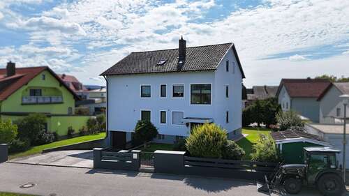 Foto - Haus zum Kaufen in Teublitz 445.000,00 € 260.35 m²
