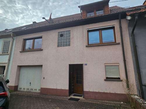 Foto - Haus zum Kaufen in Illingen Hüttigweiler 69.000,00 € 96 m²