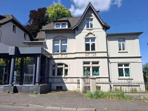 Foto - Haus zum Mieten in Solingen 1.500,00 € 375 m²