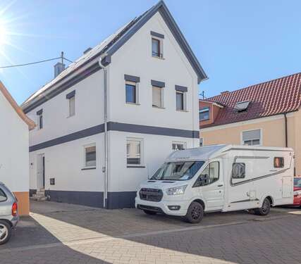 Foto - Haus zum Kaufen in Böhl-Iggelheim 270.000,00 € 92 m²