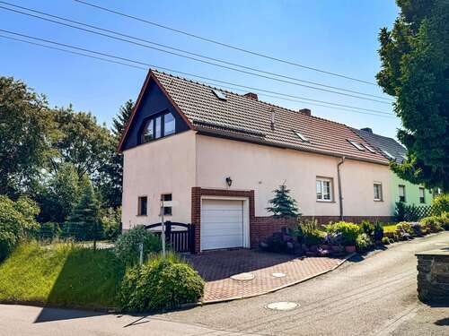 Foto - Haus zum Kaufen in Bernsdorf 109.000,00 € 107 m²