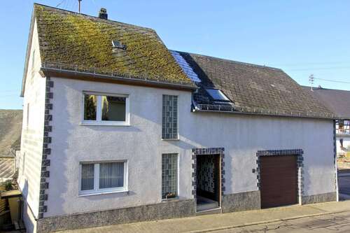 Foto - Haus zum Kaufen in Mackenrodt 89.000,00 € 135 m²
