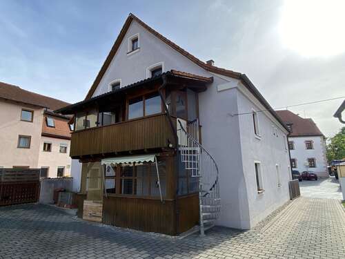 Foto - Haus zum Kaufen in Pleinfeld 399.000,00 € 217 m²