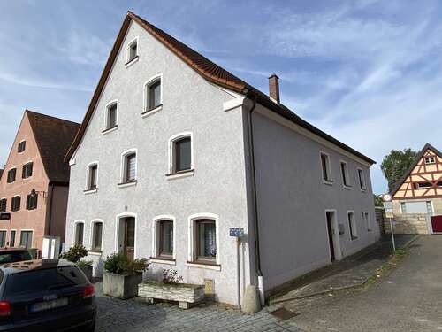 Foto - Haus zum Kaufen in Pleinfeld 339.000,00 € 217 m²