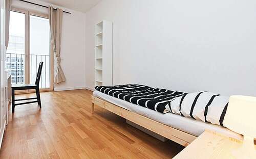 Foto - WG-Zimmer in Frankfurt am Main 655,00 € 12 m²