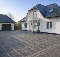 Haus zum Kaufen in Hennigsdorf 1.250.000,00 € 244 m²